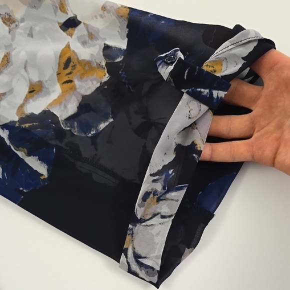 LAURA Women's Semi Sheer Blouse Top Blue Large White Floral Print Flowy Size XL - Picture 8 of 15